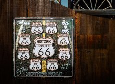 画像2: ルート66 シカゴからLAまで8州 ザ・マザーロード メタル スクエアー サイン（ブラック）/Metal Sign Route 66 The MOTHER ROAD CHICAGO TO LA 1926TO1985 (2)