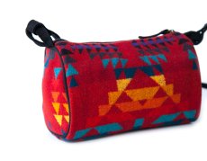 画像2: ペンドルトン トラベル キット バッグ・ドップ バッグ（レッド・イエロー・ターコイズ・パープル・ブラック）/Pendleton Travel Kit Dopp Bag With Strap (2)