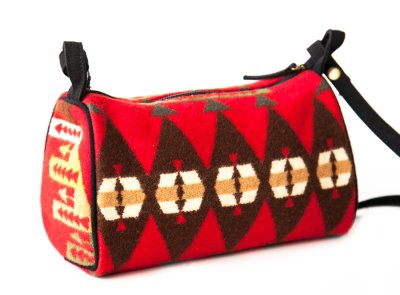 画像2: ペンドルトン トラベル キット バッグ・ドップ バッグ（レッド・イエロー・ブラウン）/Pendleton Travel Kit Dopp Bag With Strap(Red/Yellow/Brown)