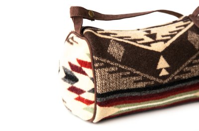 画像2: ペンドルトン トラベル キット バッグ・ドップ バッグ（ブラウン スピリットオブザピープル）/Pendleton Travel Kit Dopp Bag With Strap