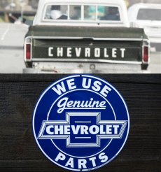 画像2: ゼネラルモーターズ シボレー エンボス ティンサイン メタルサイン 看板（ブルー）/GM General Motors Company Chevrolet Embossed Metal Sign WE USE Genuine CHEVROLET PARTS (2)