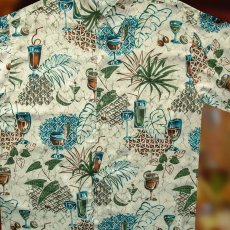 画像1: ハワイアンシャツ トロピカル カフェタイム  サイズL（身幅64cm）/Hawaiian Shirt (1)