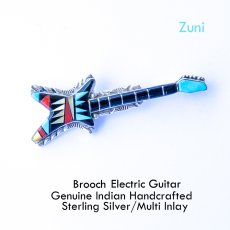 画像1: ロック ギター エレクトリックギター ブローチ・アメリカインディアン ズニ族 925シルバー&マルチインレイ/Zuni Multi Inlay Guitar Brooch (1)