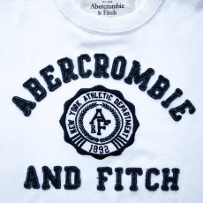 画像2: アバクロンビー＆フィッチ アップリケ 半袖 Tシャツ（ホワイト・ネイビー）XXL/Abercrombie&Fitch T-shirt(White/Navy) (2)