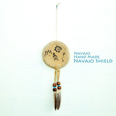 画像1: アメリカインディアン ナバホ族 鹿革製 ハンドメイド ナバホ シールド ロックアート/Navajo Hand Made Navajo Shield Rock Art