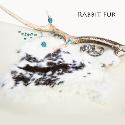 画像1: ラビットファー うさぎの毛皮 ジュエリーなどのディスプレー用品/Rabbit Fur