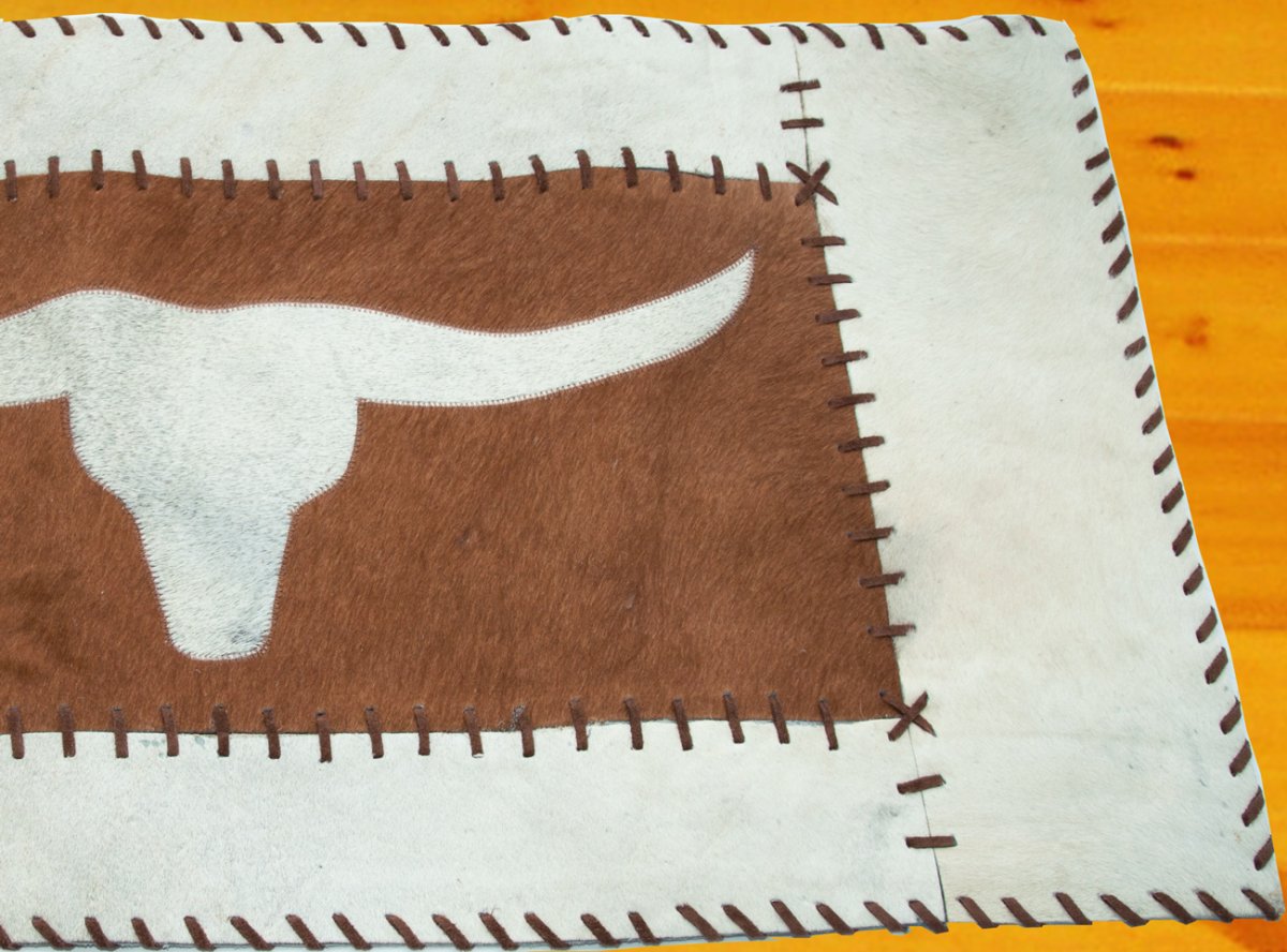 画像2: テキサスロングホーン カウハイド 牛毛皮 ウエスタン ラグ/Texas Longhorn Cowhide Rug  (2)