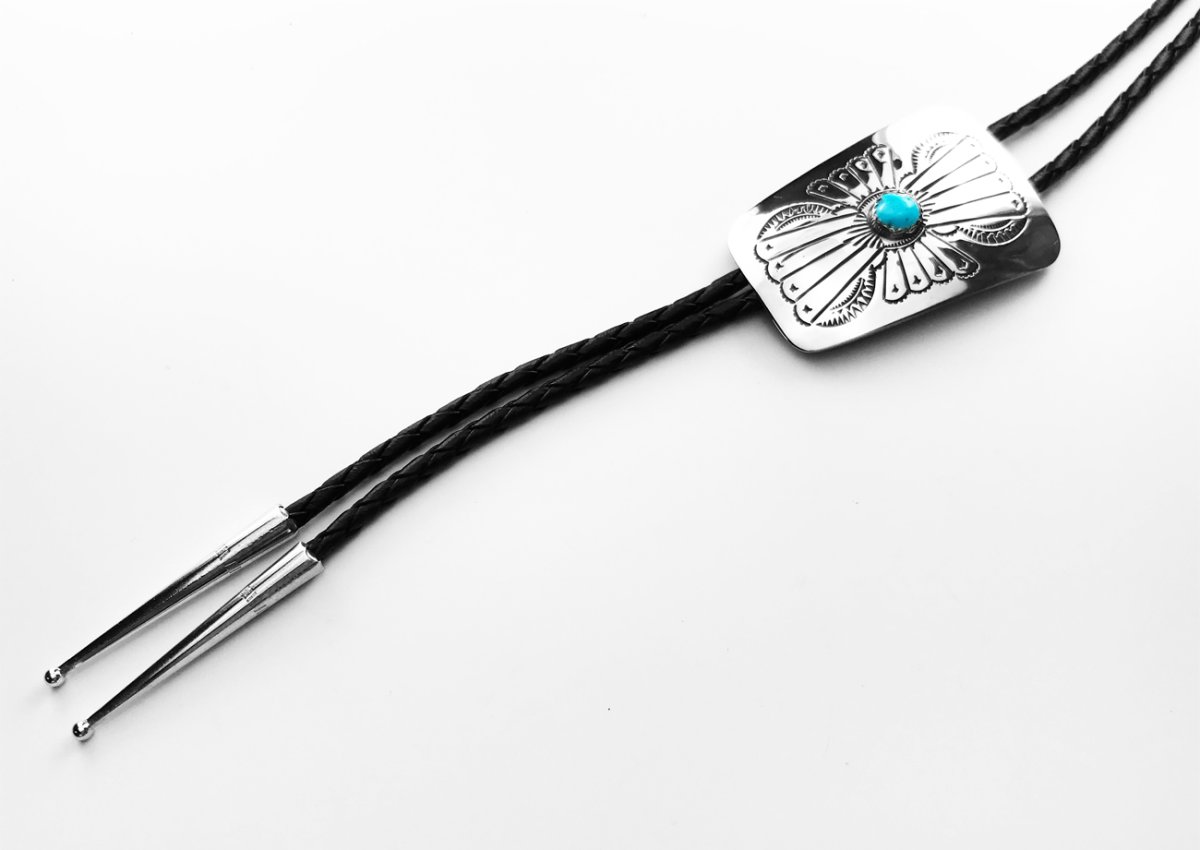 画像2: ネイティブアメリカン ナバホ族 ハンドメイド シルバー&ターコイズ ボロタイ/Navajo Sterling Silver&Turquoise Bolo Tie (2)