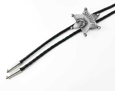画像2: ウエスタン ボロタイ 保安官 シェリフ ピストル ガン（アンテイークシルバー）/Western Bolo Tie Sheriff w/Pistols 