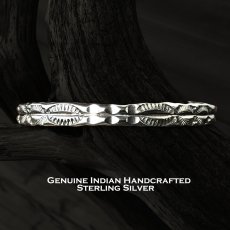 画像1: インディアンジュエリー ナバホ族 ハンドメイド スターリングシルバー ブレスレット/Native American Navajo Sterling Silver Cuff Bracelet (1)