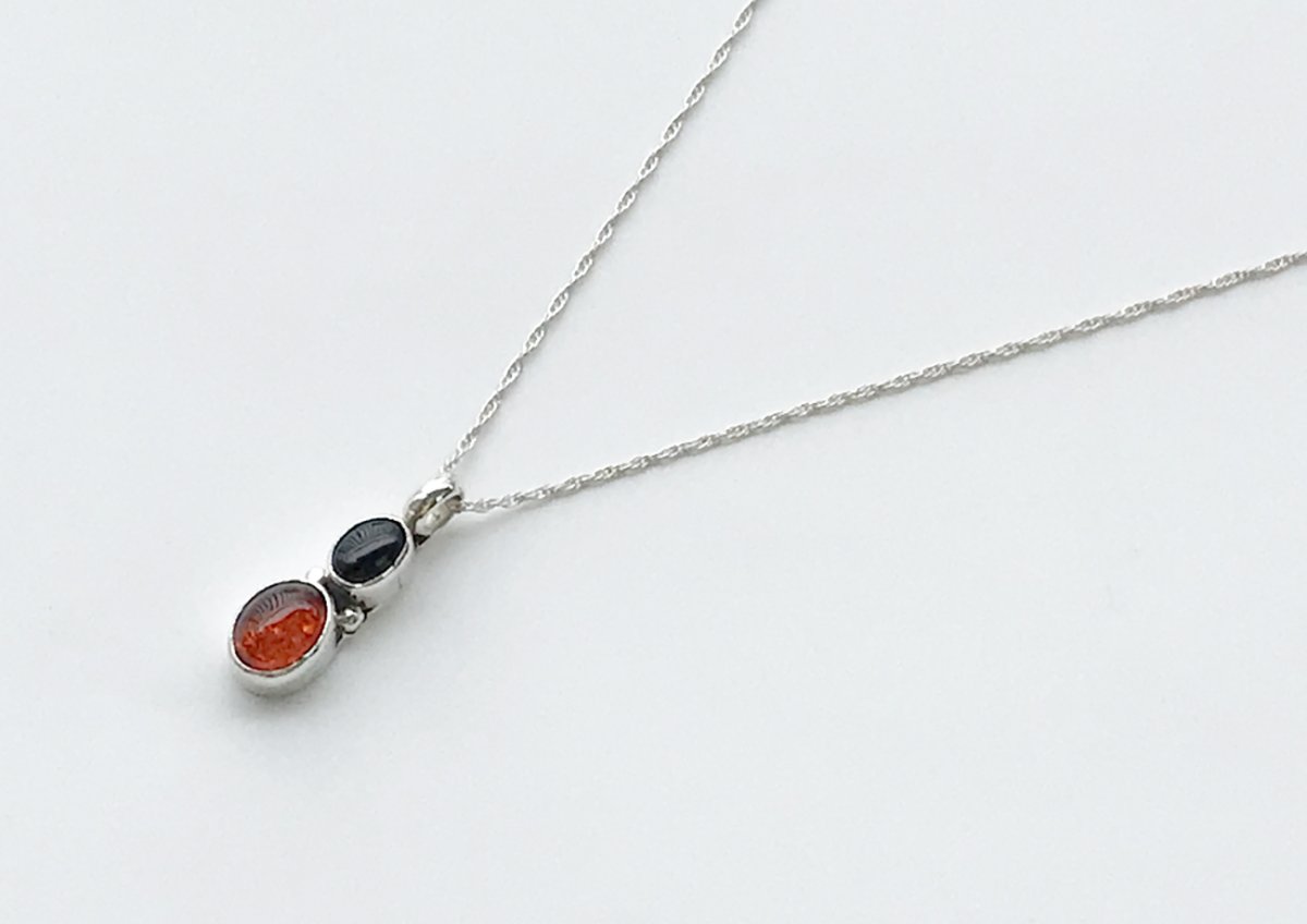 画像2: ネイティブアメリカン ナバホ族 LJ作 オニキス アンバー スターリングシルバー ネックレス/Native American Navajo Sterling Silver Onyx Amber Necklace (2)