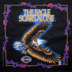 画像1: ハーレーダビッドソン バンダナ（ブラック・THE EAGLE SOARS ALONE）/Harley Davidson Bandana (1)