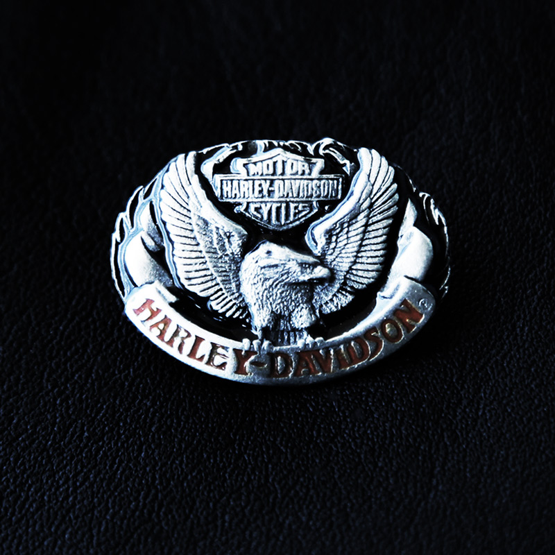 画像1: ハーレーダビッドソン イーグル ピンバッジ（ブラック）/Harley Davidson American Eagle Pins (1)